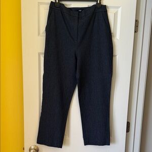 Women’s ankle length express pants